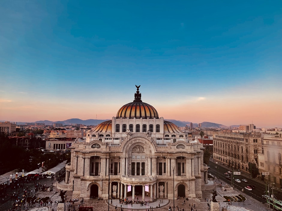 Business environment and workplace in Mexico City